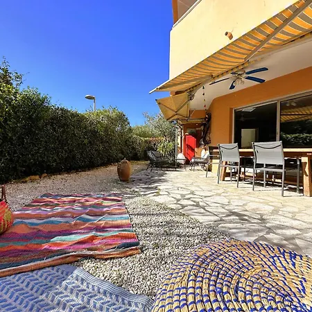 Hyerol Pour 4 Personnes Avec Parking Proche Des Plages Et Restaurants A Ιέρ